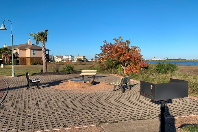Campeche Shores Townhomes fire pit