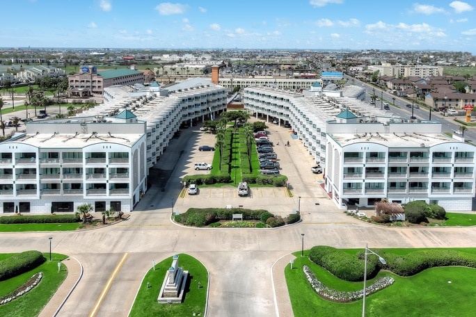 Casa Del Mar Condominiums aerial view