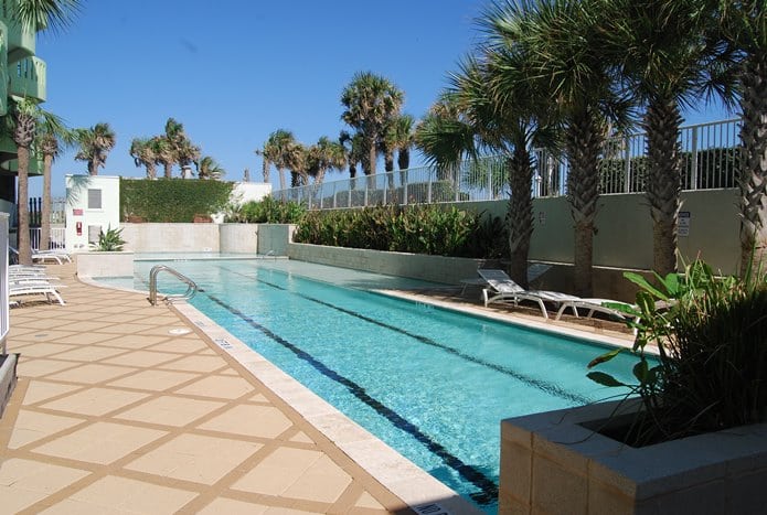 Ocean Grove Condominiums swimming pool
