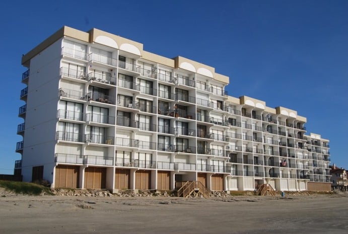 Riviera I Condominiums beachfront