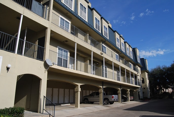 Marina Pointe Condominiums