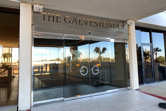The Galvestonian Condominiums entrance