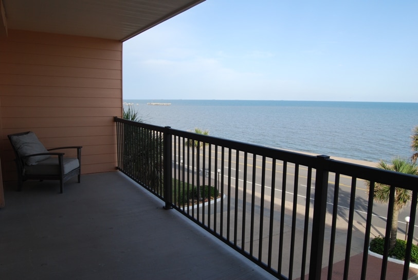 Photo of balcony overlooking Gulf at Maravilla Condominiums